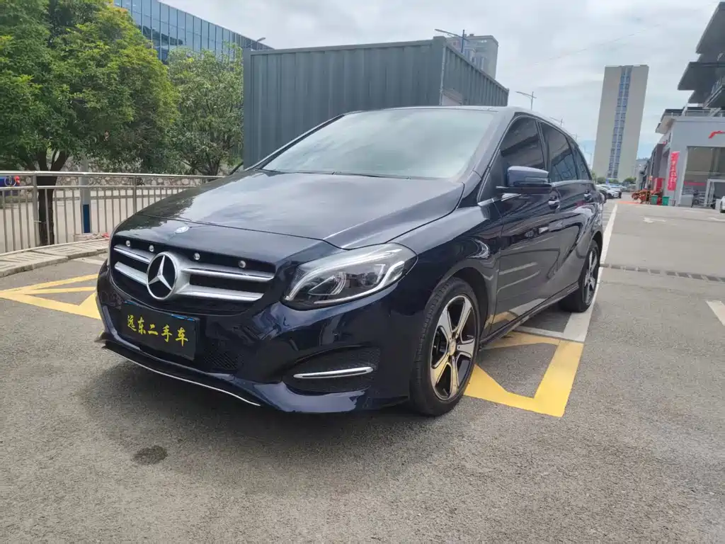 Mercedes-Benz B-Class 2017 — фото 1