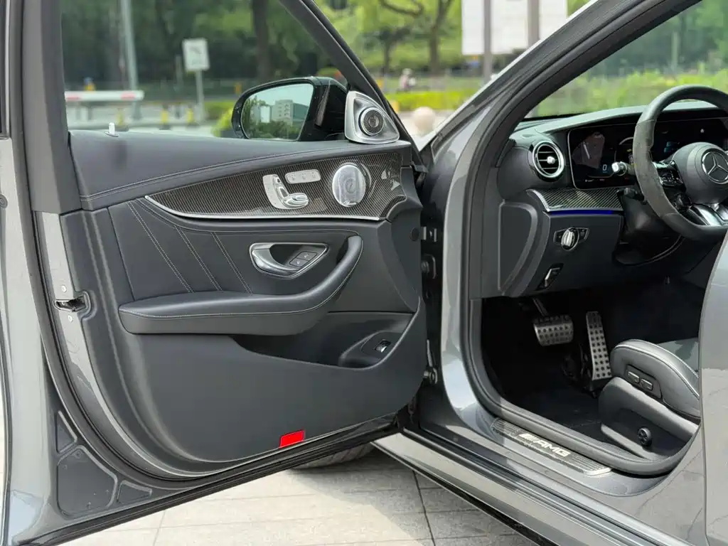 Mercedes-Benz E-Class AMG 2021 — фото 19