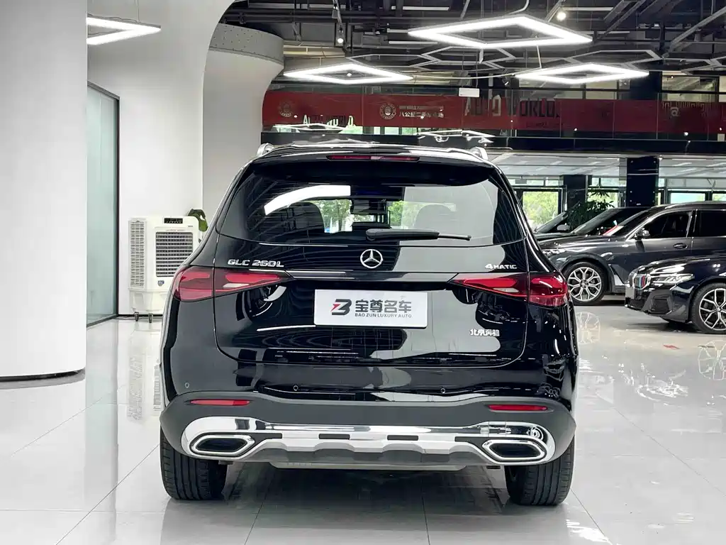 Mercedes-Benz GLC 2023 — фото 12