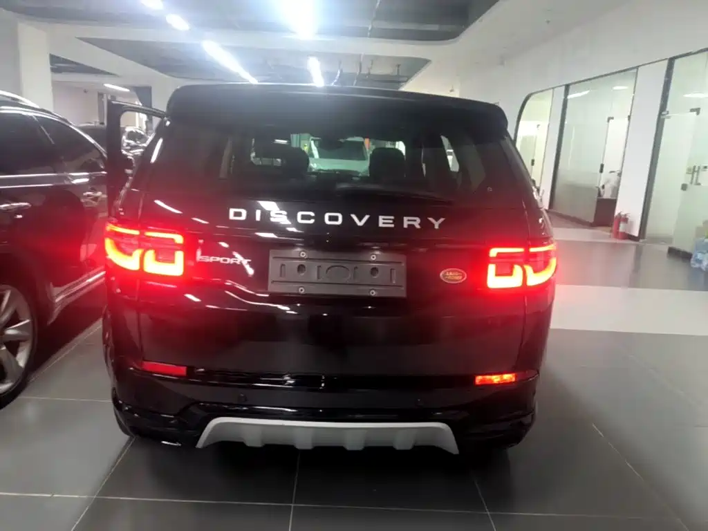 Land Rover Discovery Sport 2024 — фото 6