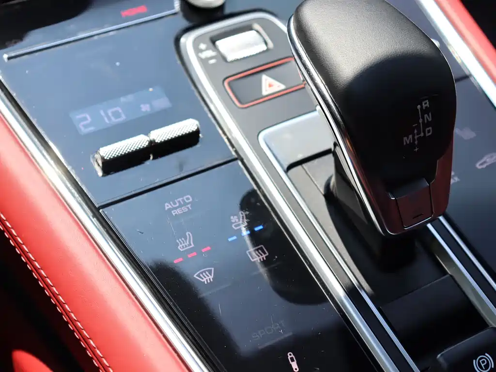 Porsche Panamera 2019 — фото 12
