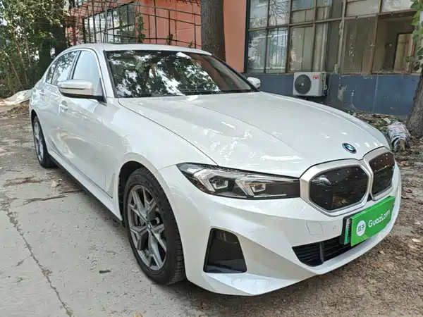 BMW i3 2022