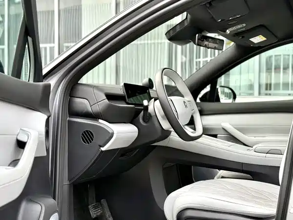 NIO ES6 2025