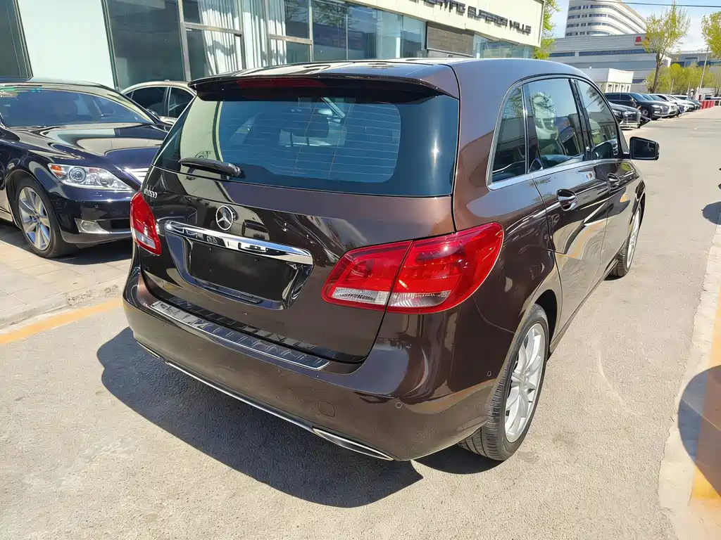 Mercedes-Benz B-Class 2015 — фото 16