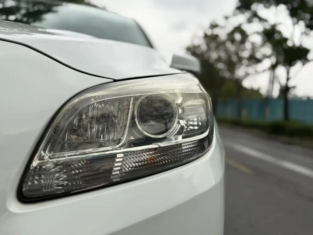 Chevrolet Malibu 2014 — фото 15