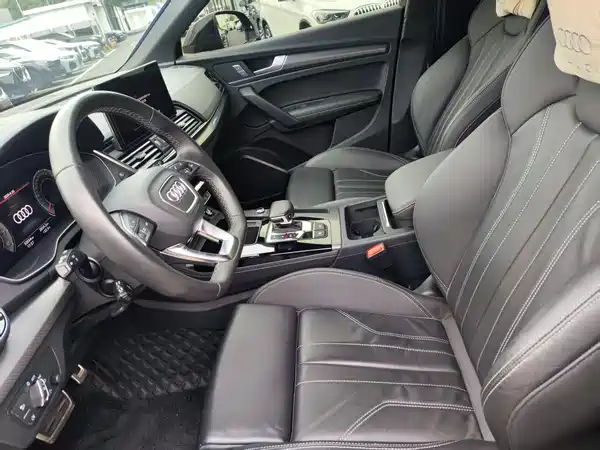 Audi Q5L 2024