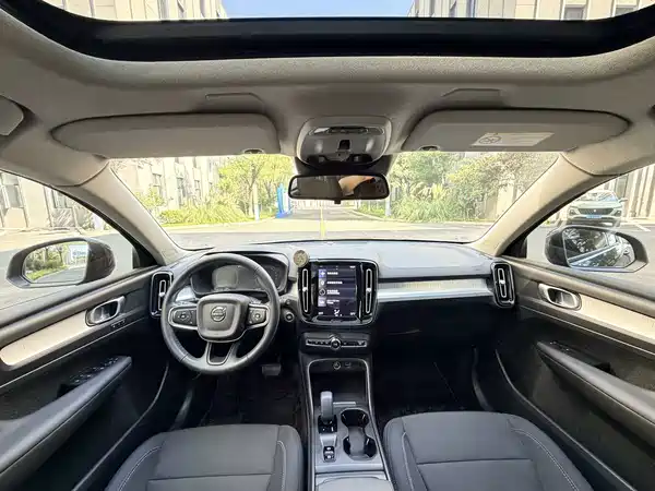 Volvo XC40 2022
