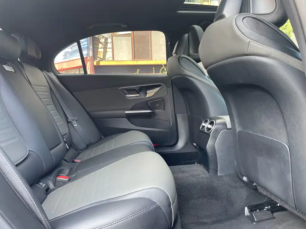 Mercedes-Benz C-Class 2022 — фото 13