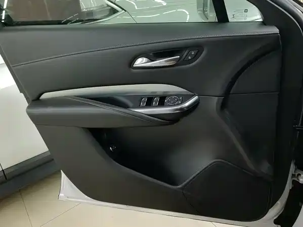 Cadillac XT4 2021