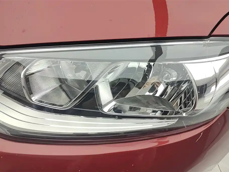 Nissan Tiida 2022