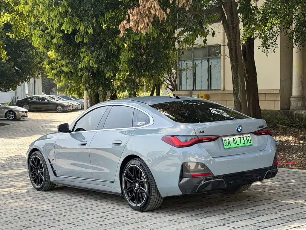 BMW i4 2024 — фото 4