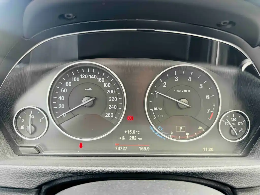 BMW 3 Series 2018 — фото 14