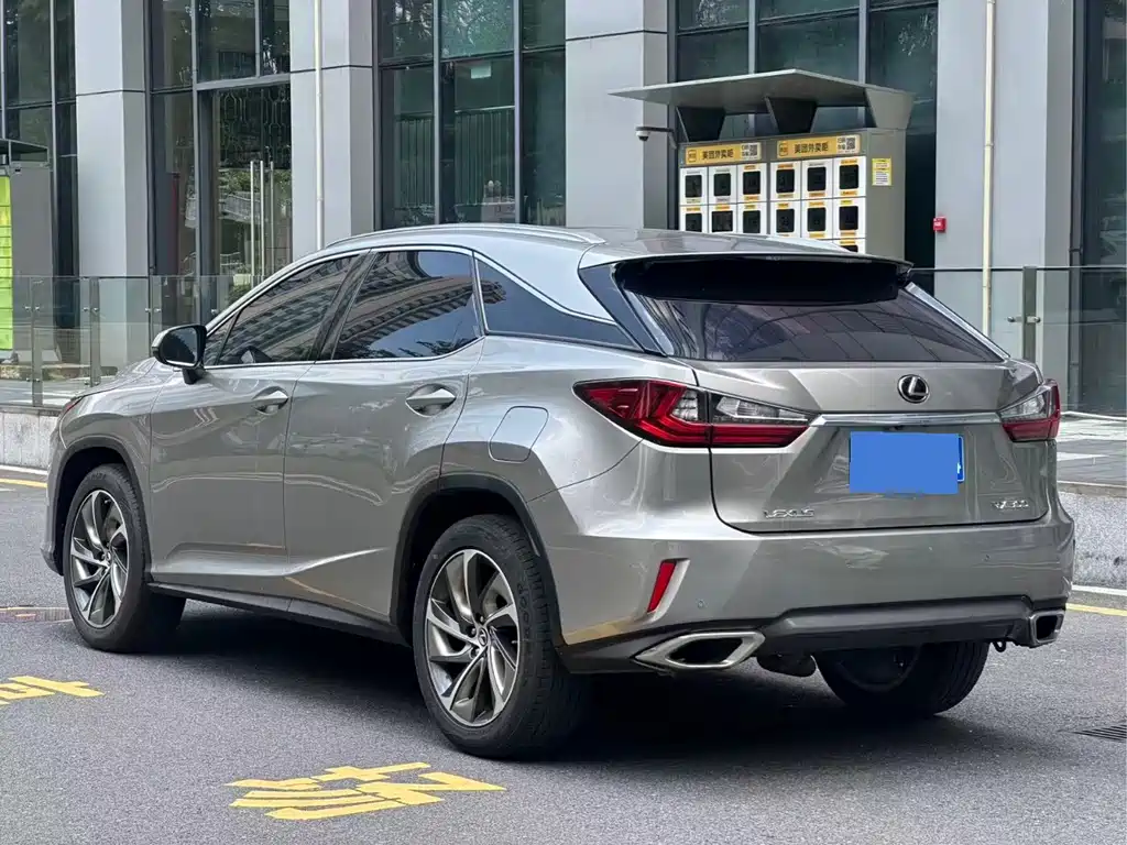 Lexus RX 2019