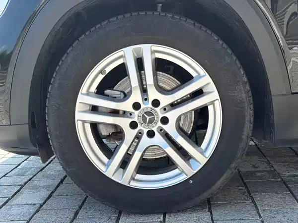 Mercedes-Benz GLB 2021