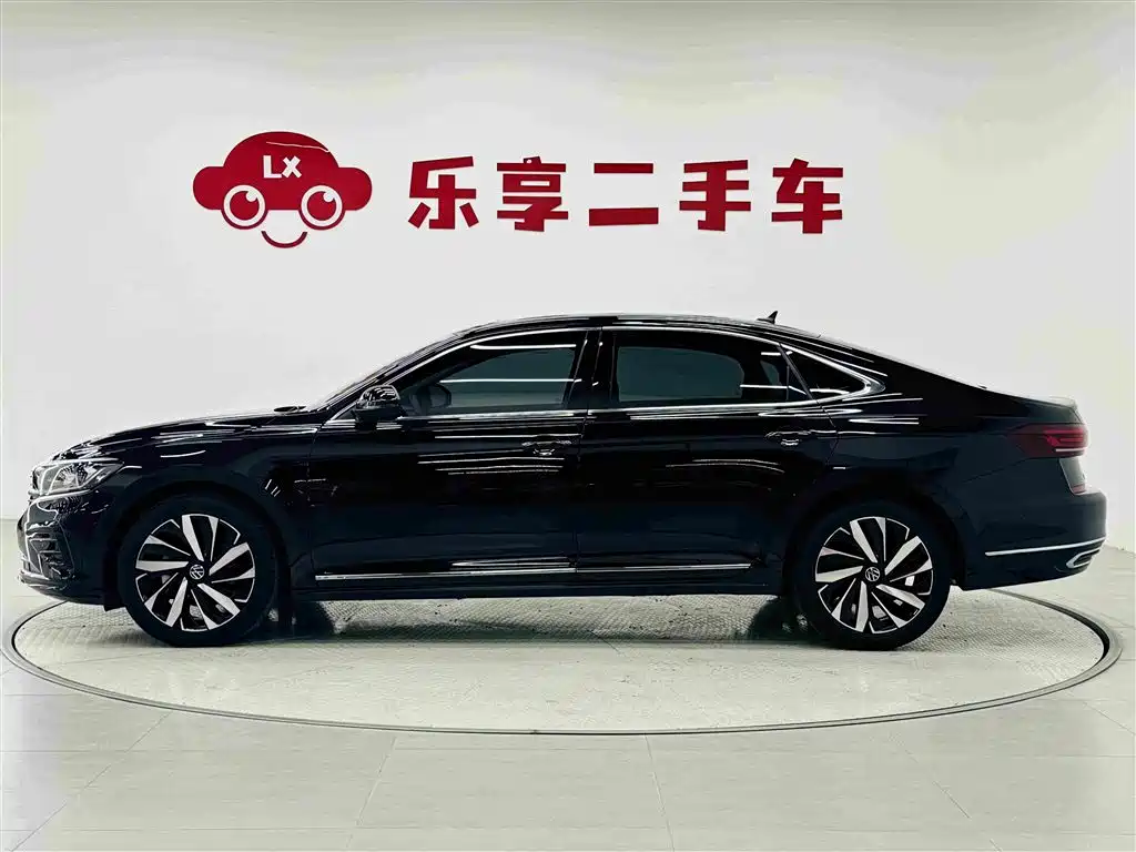 Volkswagen Passat 2022