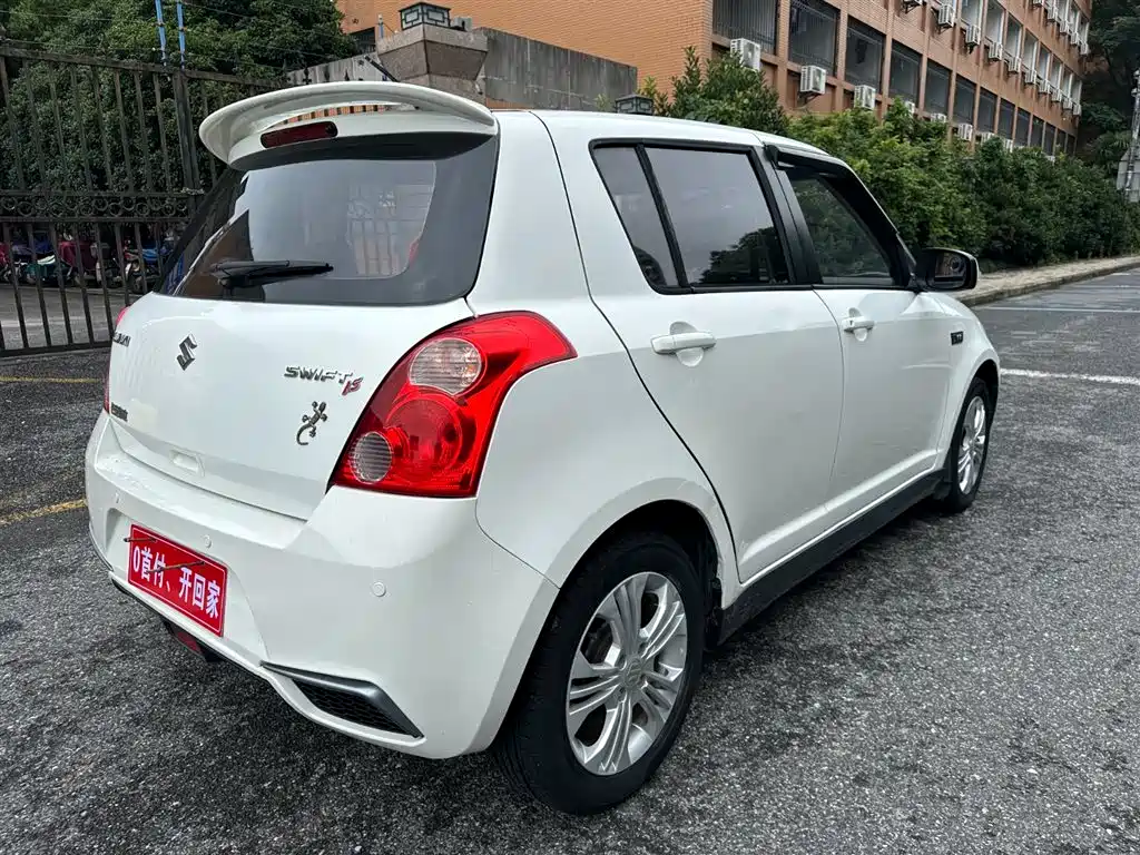 Suzuki Swift 2013