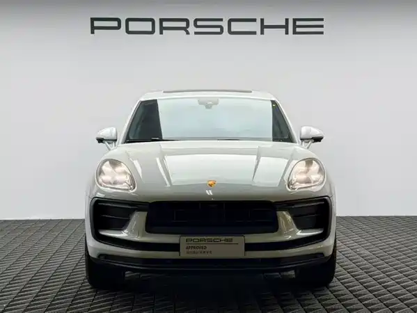 Porsche Macan 2024