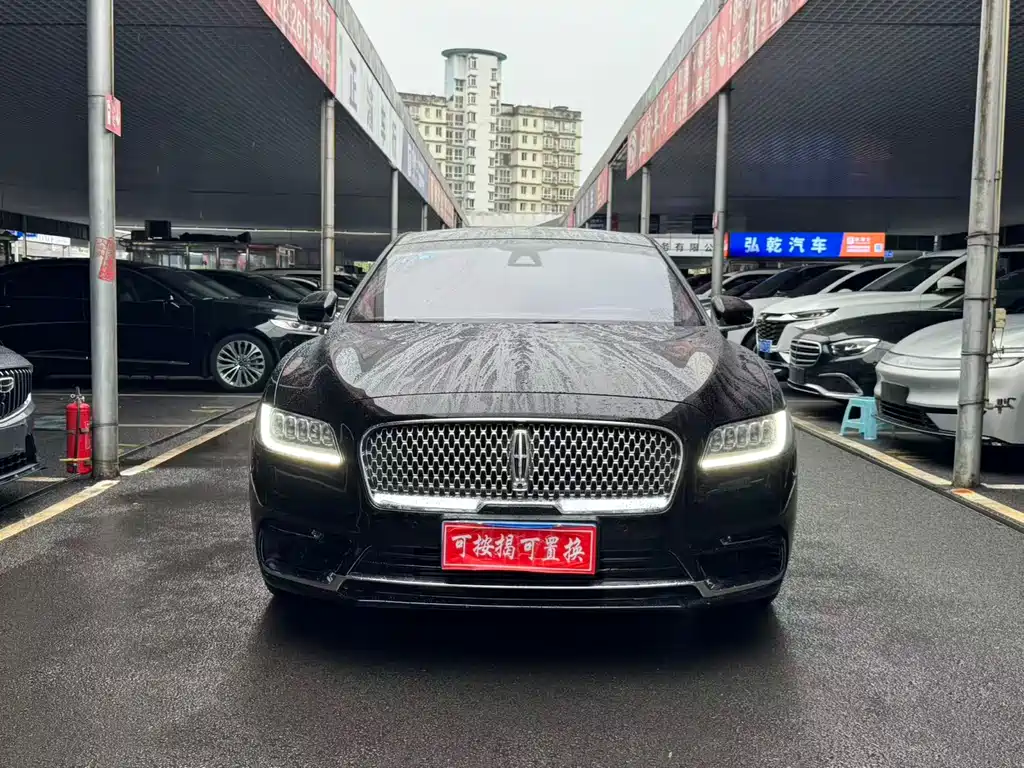 Lincoln Continental 2018 — фото 1