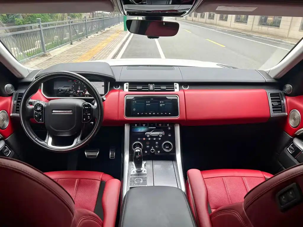 Land Rover Sport 2021