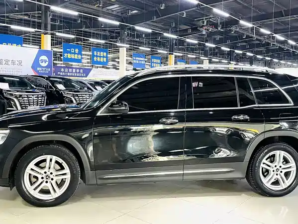 Mercedes-Benz GLB 2020