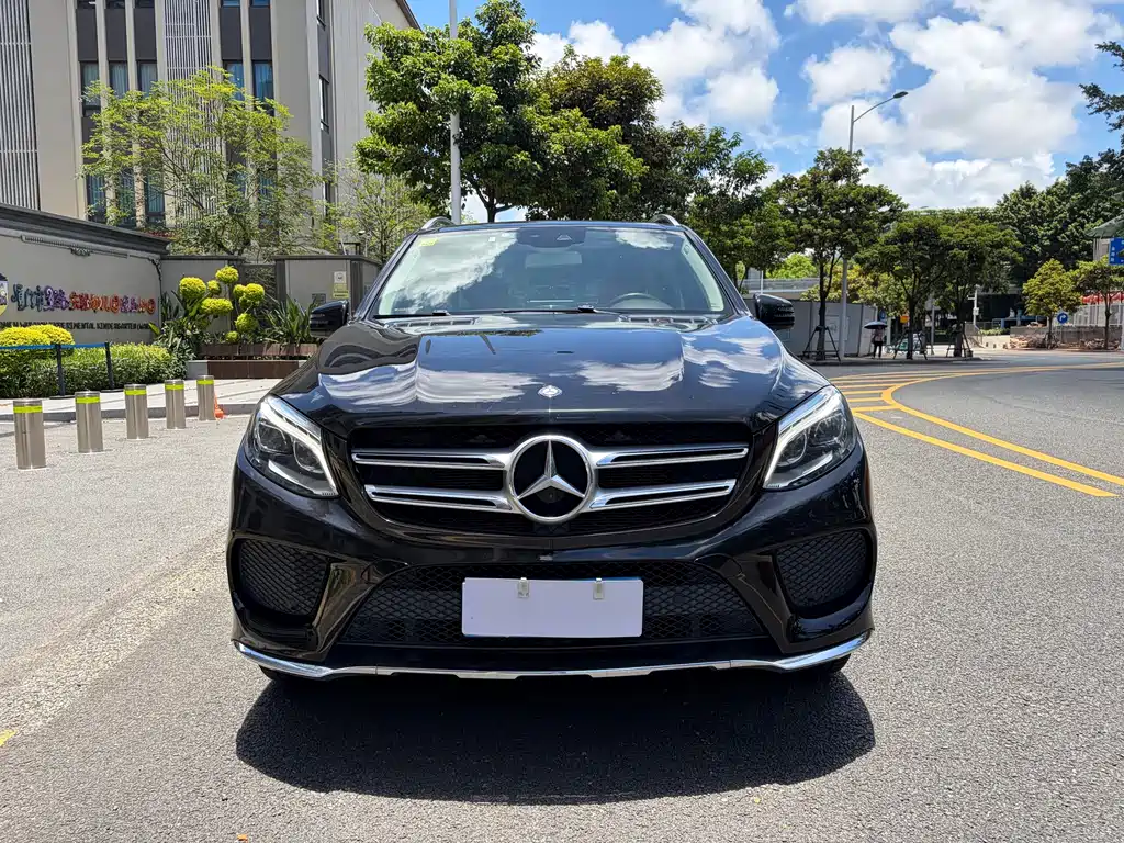 Mercedes-Benz GLE 2016