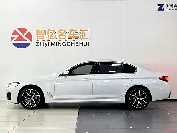 BMW 5 Series 2022