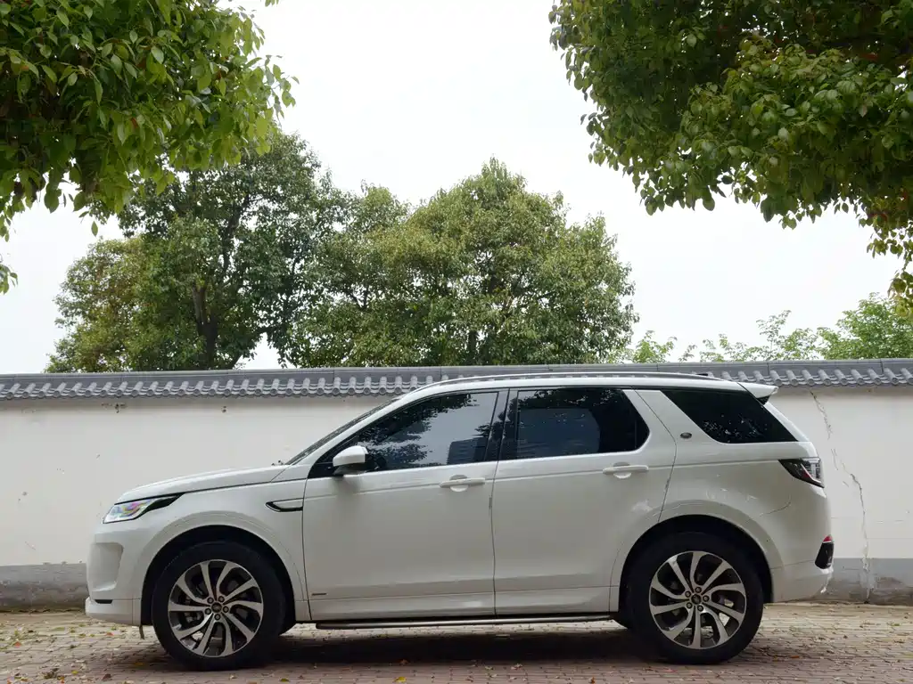Land Rover Discovery Sport 2021 — фото 15