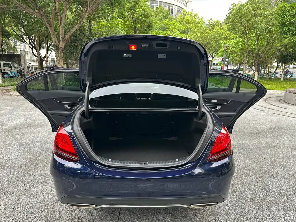 Mercedes-Benz C-Class 2019 — фото 11