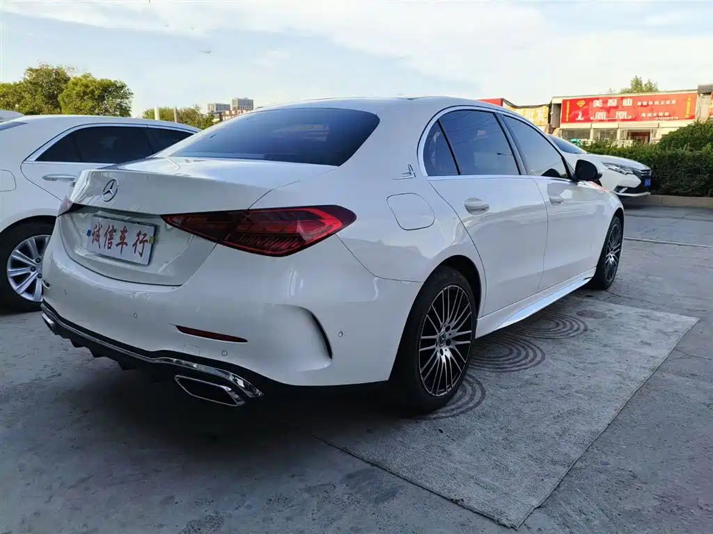 Mercedes-Benz C-Class 2023 — фото 4