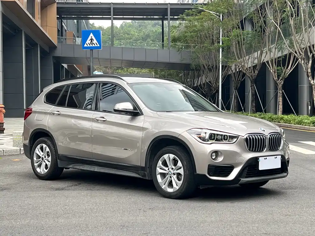 BMW X1 2017 — фото 3