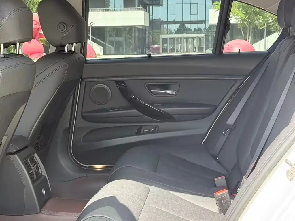 BMW 3 Series 2018