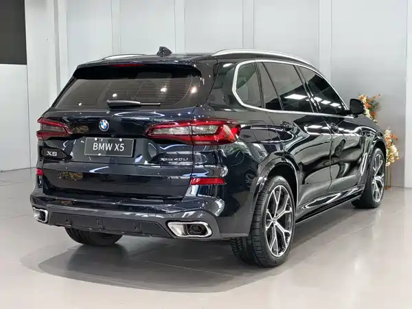 BMW X5 2023