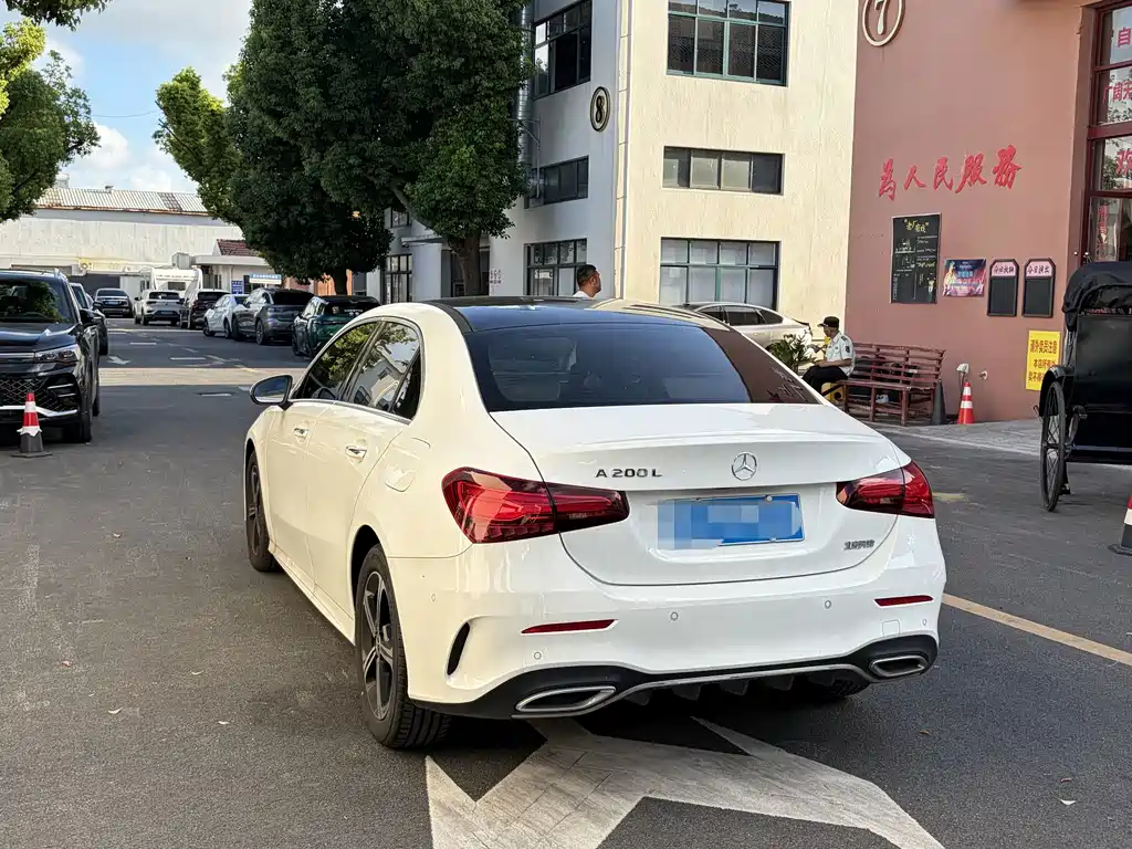 Mercedes-Benz A-Class 2023 — фото 7