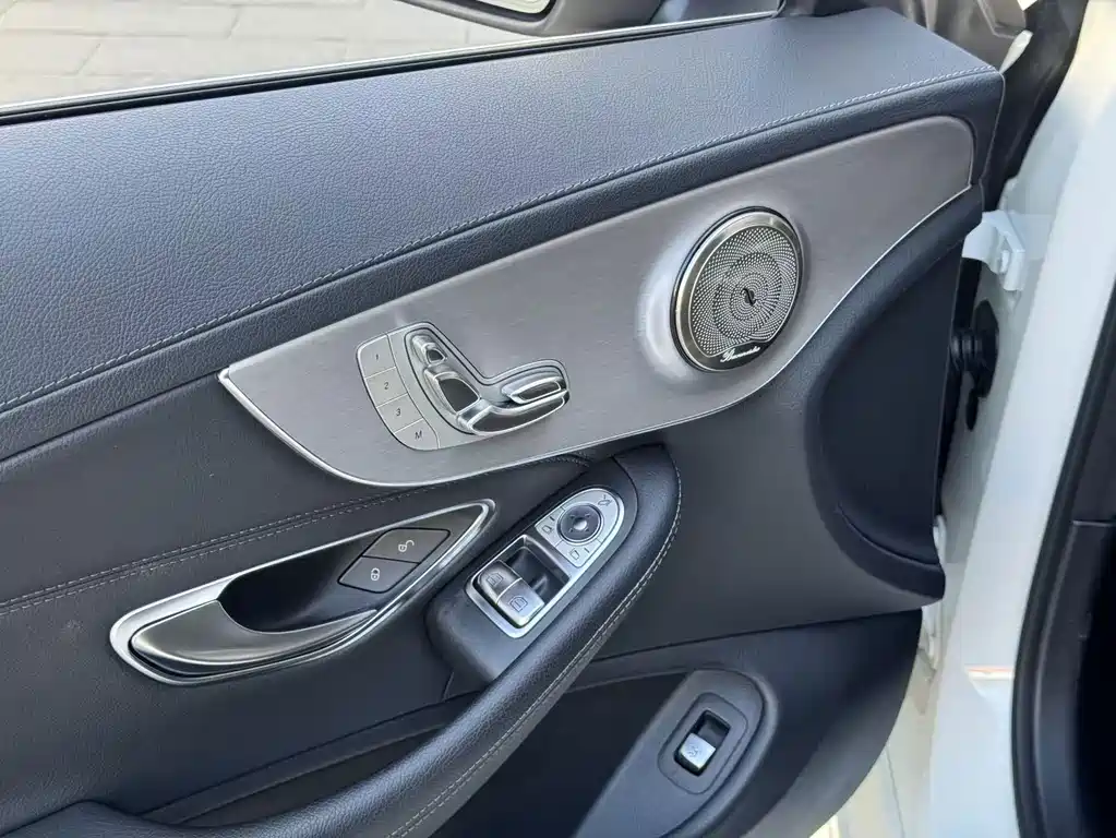Mercedes-Benz C-Class 2019 — фото 26