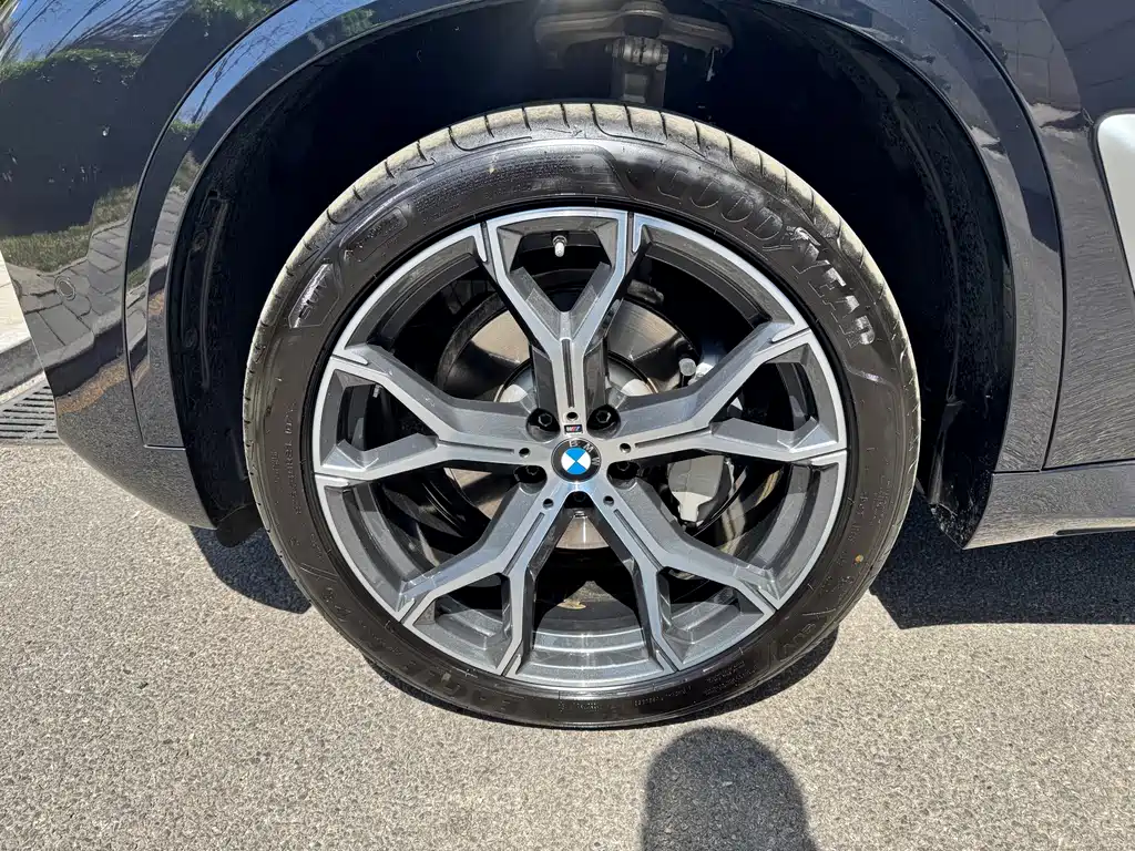 BMW X5 2025 — фото 22
