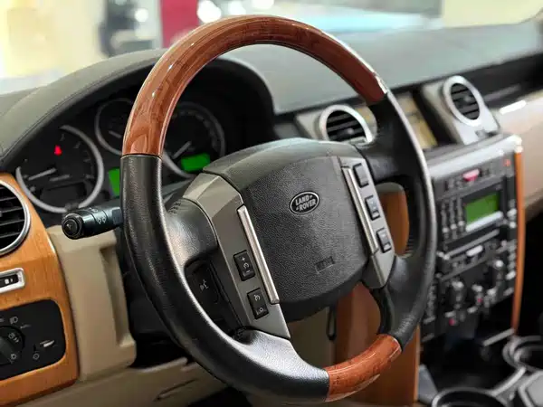 Land Rover Discovery 2010