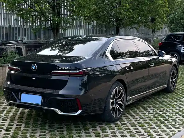 BMW 7 Series 2023