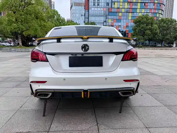 MG6 2021