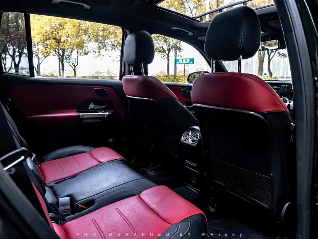 Mercedes-Benz GLB AMG 2021 — фото 11
