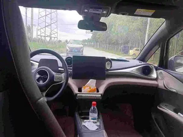 BYD Dolphin 2024