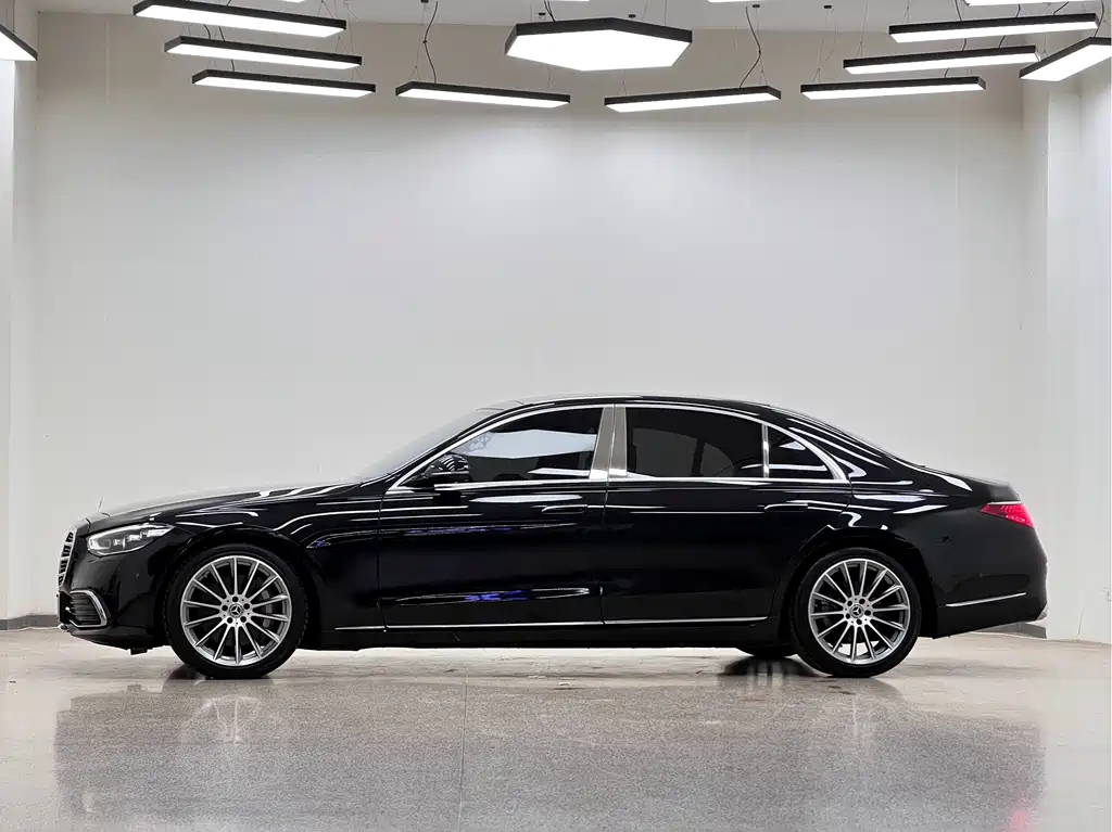 Mercedes-Benz S-Class 2024 — фото 4