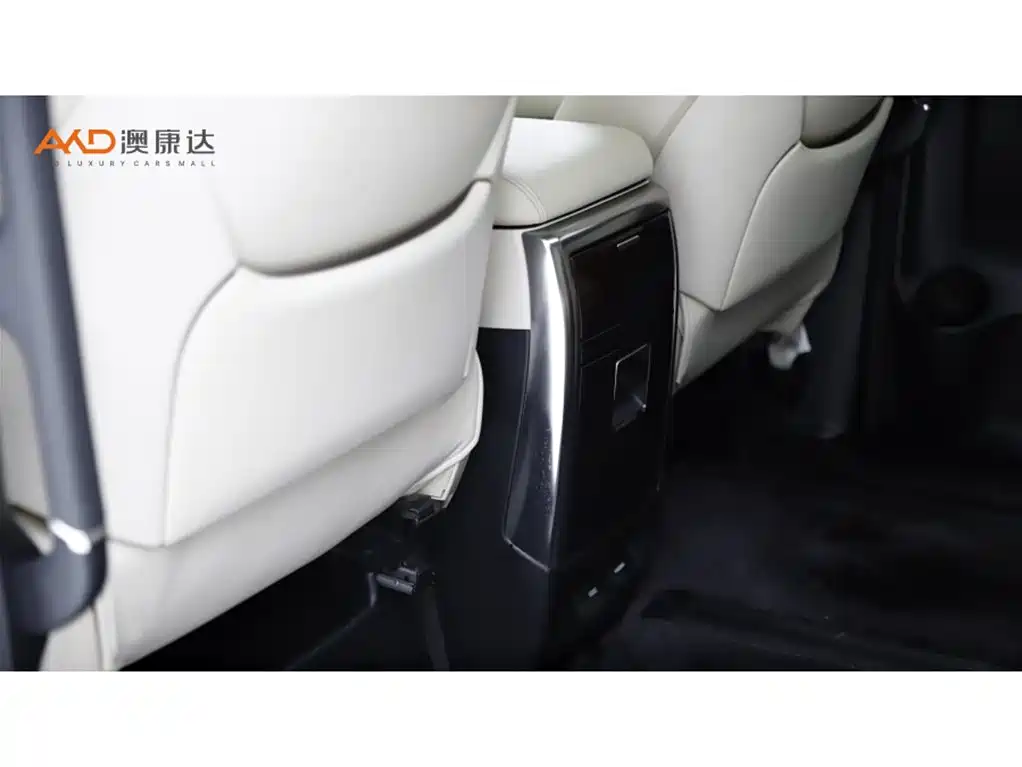 Toyota Alphard 2018 — фото 10