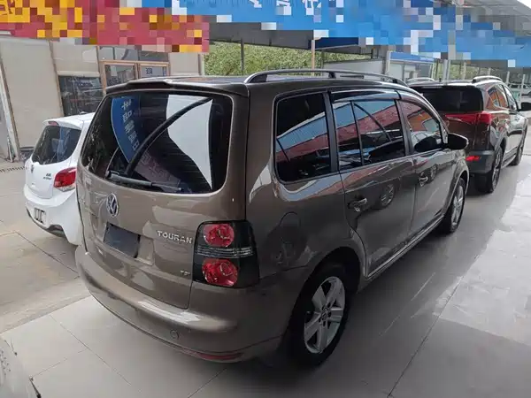 Volkswagen Touran 2016