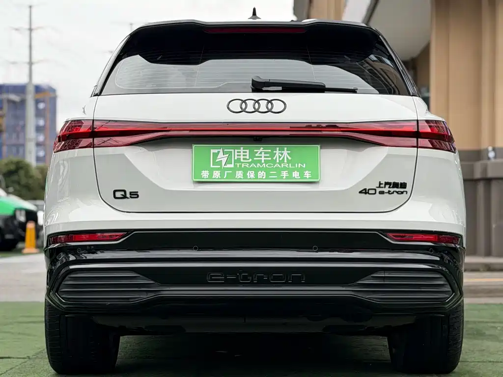 Audi Q5 e-tron 2023 — фото 20