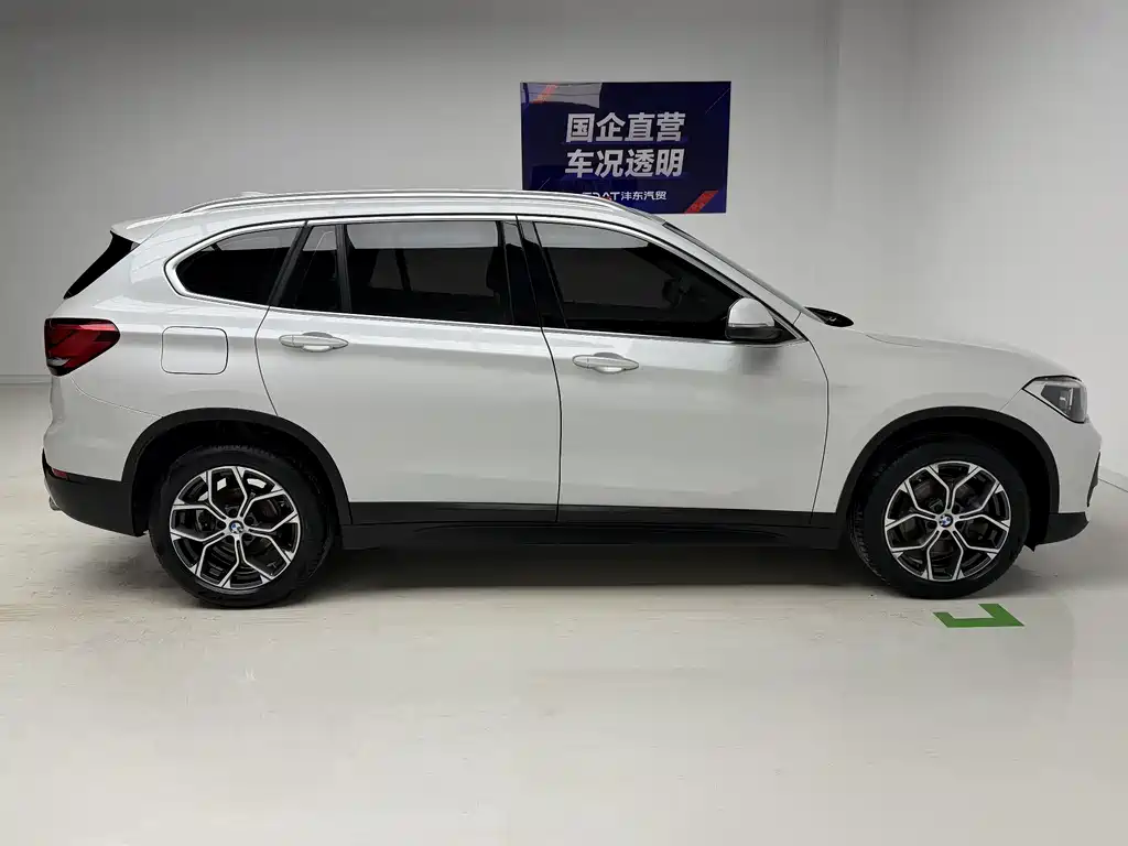 BMW X1 2021 — фото 7