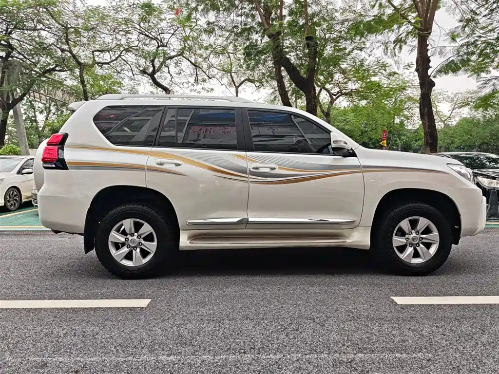 Toyota Prado 2019 — фото 4