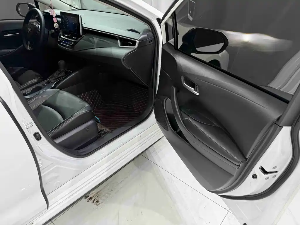 Toyota Corolla 2022 — фото 18