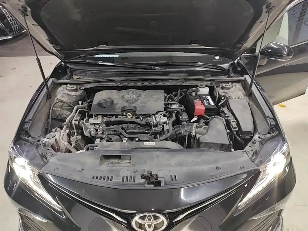 Toyota Camry 2023 — фото 20
