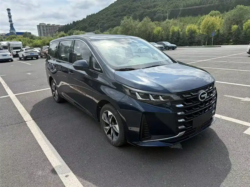 GAC Trumpchi M6 2023 — фото 3