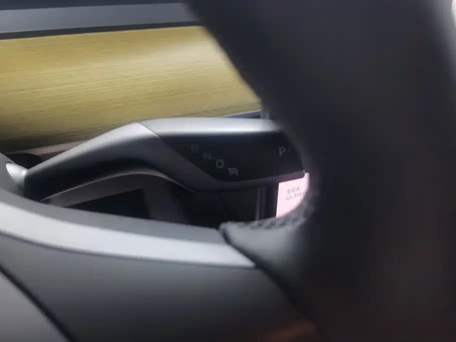 Tesla Model Y 2023 — фото 16